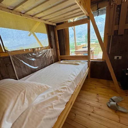 Campo de lujo Vjosa Valley Glamping *